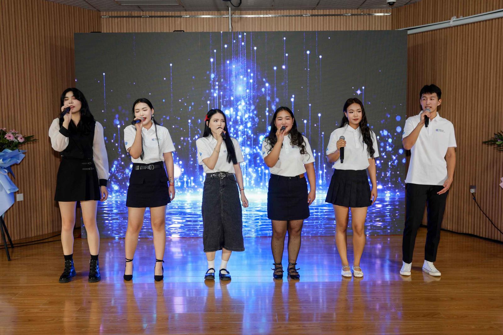 演出现场1.jpg
