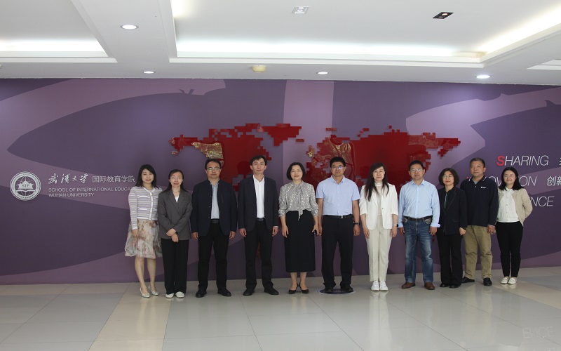 武汉大学合影.JPG
