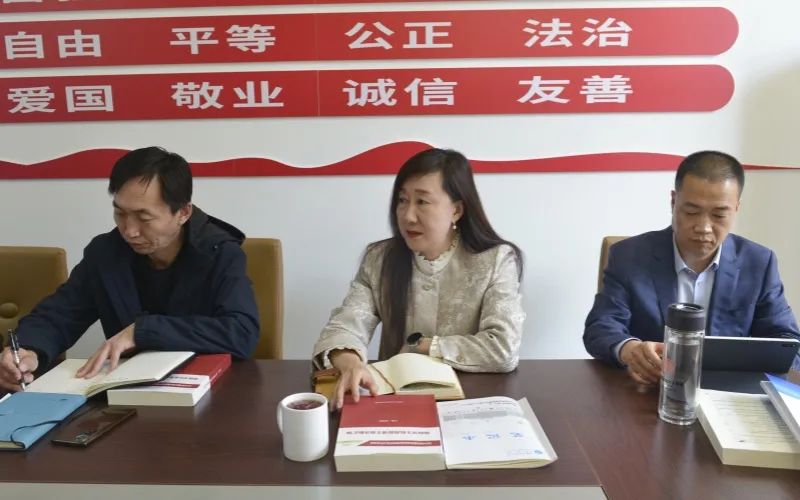 学院领导班子总结点评.jpg